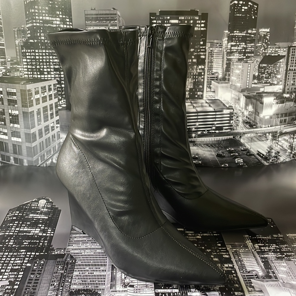 Noir The Sole Heir Wedge Ankle Boots